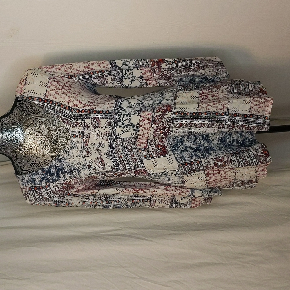 ✨5/$25✨ Billabong paisley patchwork dress